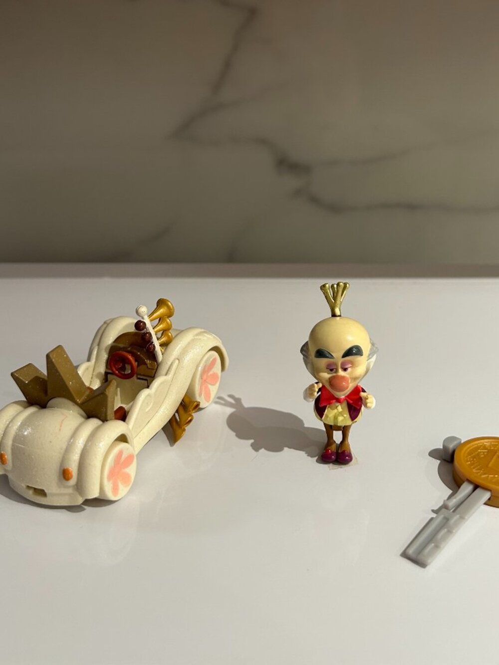 Wreck-it Ralph Sugar Rush Key Racers: #2 King Candy